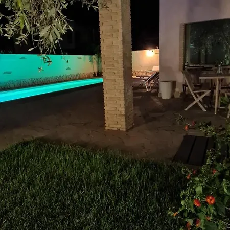 فندق مبيت وإفطار Gentarrubia