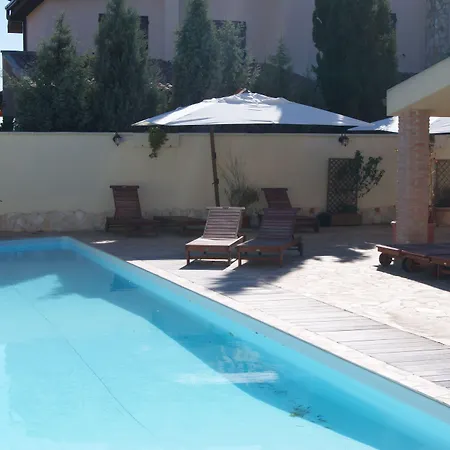 Gentarrubia Panzió 4*