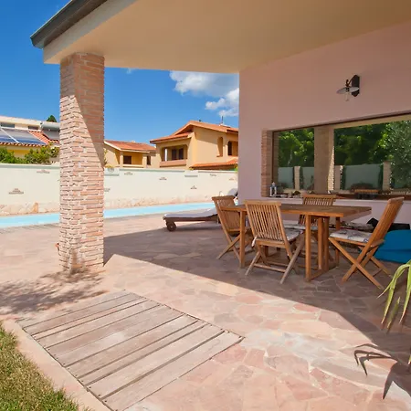 Gentarrubia Panzió 4*