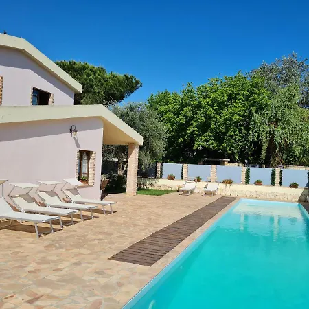 Gentarrubia Capoterra