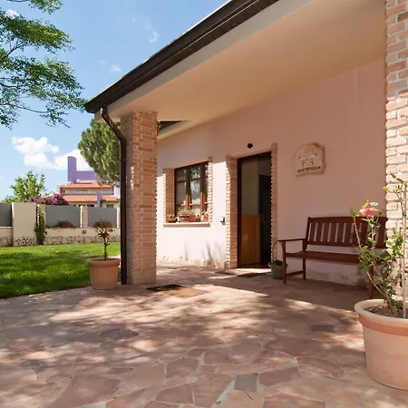 杰塔露比亚酒店