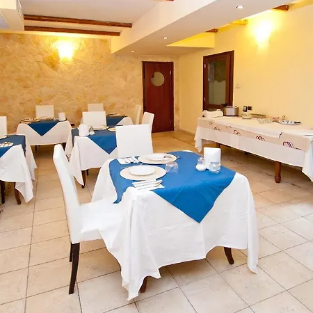 Gentarrubia B&B 카포텔라
